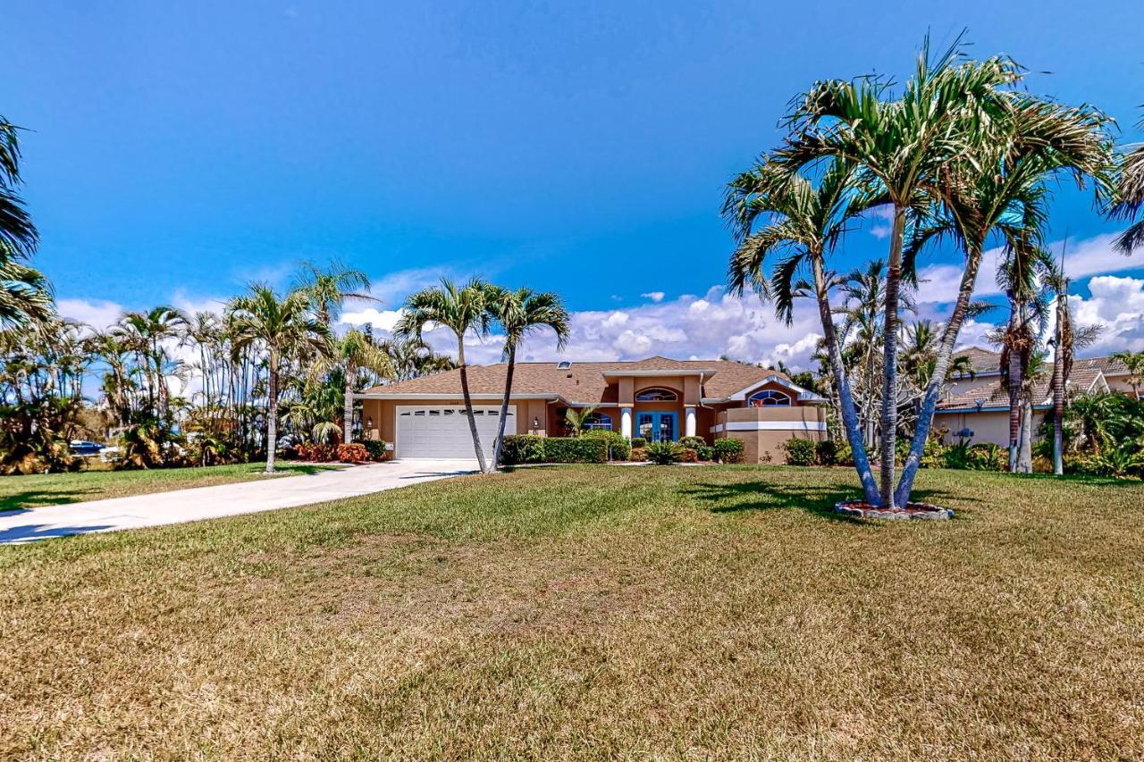 Life At The Canal Villa Cape Coral Exterior photo